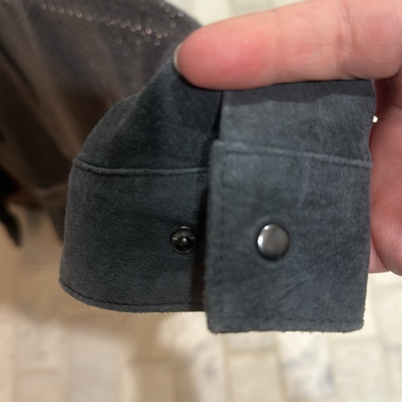 Beautiful suede perforated suede shirt/jacket - Picture 5 of 5